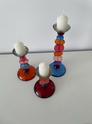 Set di tre lampadari moderni e multicolori