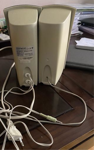 altavoces ordenador genius