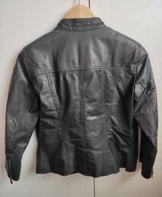 Cazadora de PIEL Zara