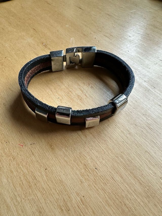 Pulseras de cuero