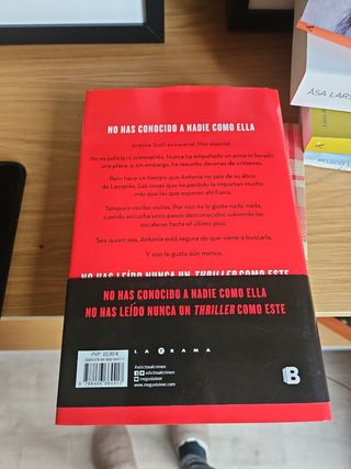 Reina Roja / Red Queen (LA TRILOGÍA REINA ROJA) (Spanish Edition)