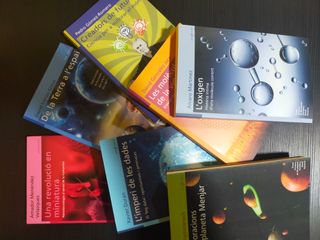 Pack amb 7 llibres divulgació de la ciència