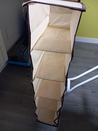 Organizador de armario.