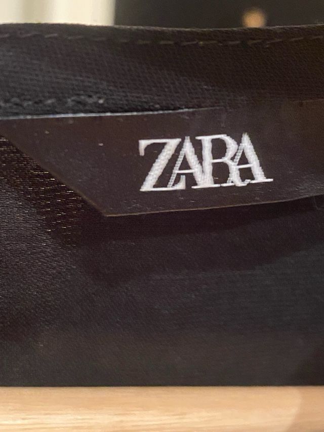 Blusa negra Zara