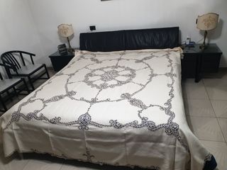 Copriletto con pizzo a tombolo