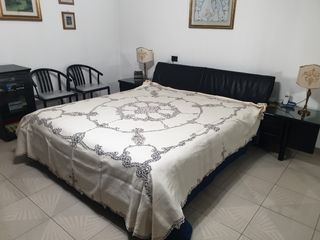 Copriletto con pizzo a tombolo