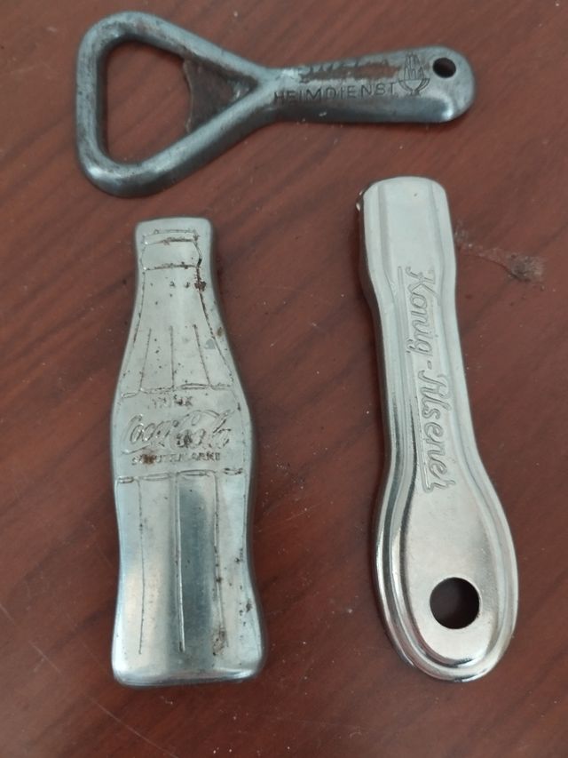 Lote de tres abridores antiguos