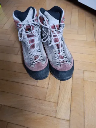 Botas montaña Garmont 42