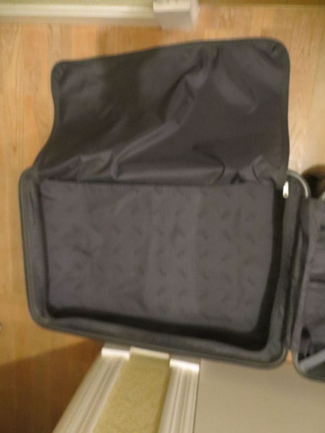 Maleta semi rígida con cremallera "Revelation"