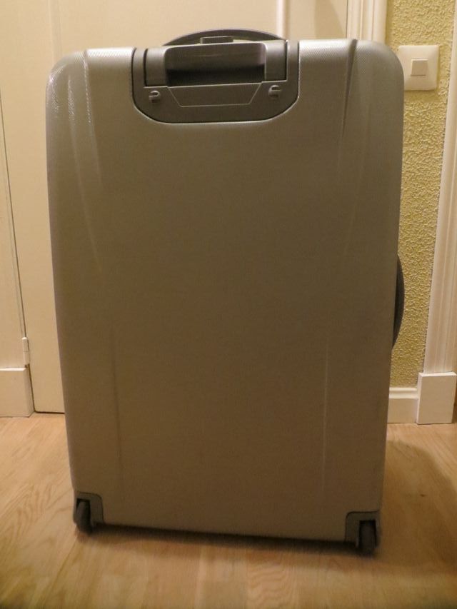 Maleta semi rígida con cremallera "Revelation"