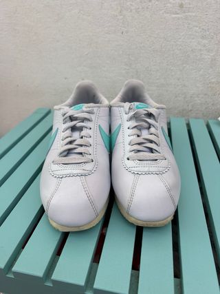 Zapatos Nike Cortez Azul turquesa de segunda mano por 25 EUR en Mataró en  WALLAPOP