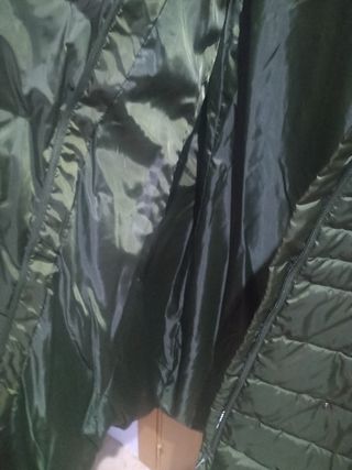 CHAQUETÓN LARGO VERDE