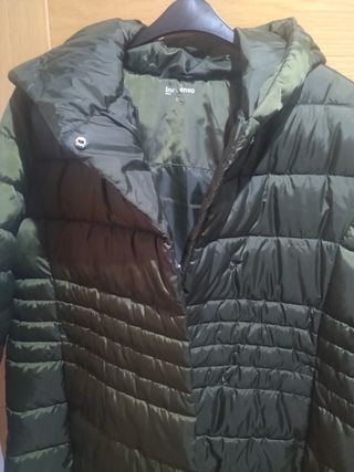 CHAQUETÓN LARGO VERDE