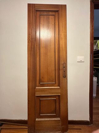 Puerta madera
