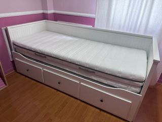 Cama HEMNES IKEA