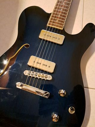 Guitarra electrica semicaja