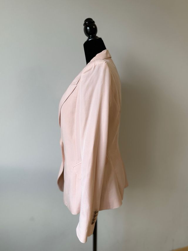 Blazier de ZARA en color rosa