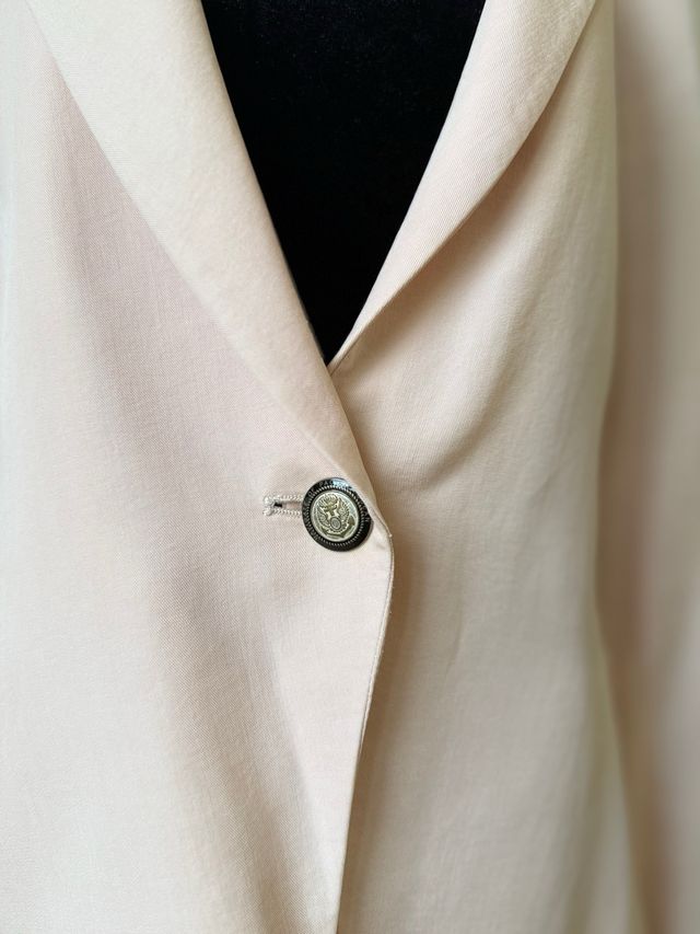 Blazier de ZARA en color rosa