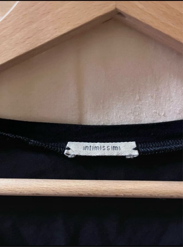 Maglia nera intimissimi