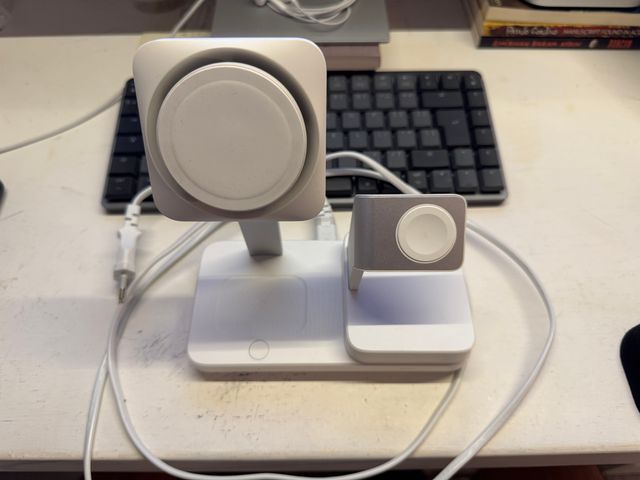 100W 6-in-1 Charging Station with MagSafe + CryoBo