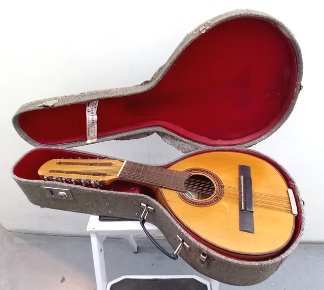 BANDURRIA CASA GARRIDO MADRID ANNI '70 CON COPERTINA