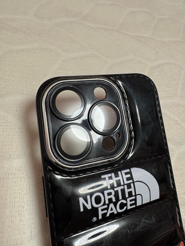 Funda TNF iphone 15 pro