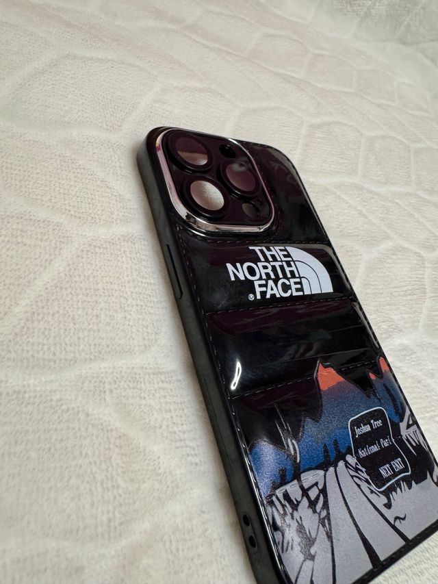 Funda TNF iphone 15 pro