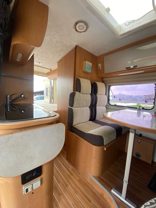 AUTOCARAVANA CAMPER ROLLER TEAM