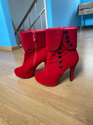 Botines rojos