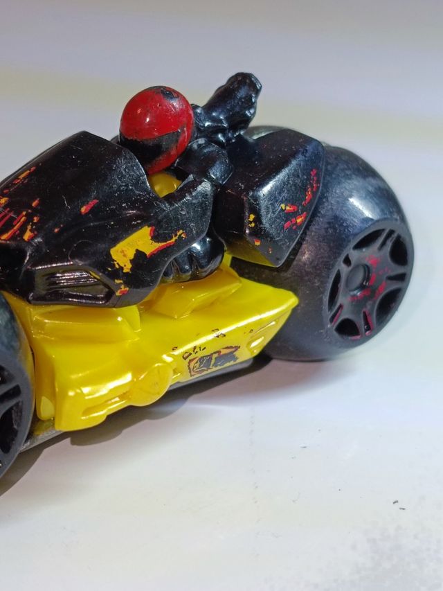 MOTO TRACK STAR 2013 HOTWHEELS 1/64