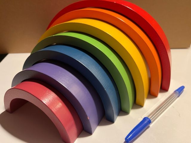 Juguete madera arcoiris colores