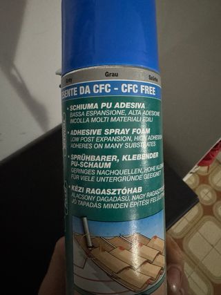 Schiuma poliuretanica mapei