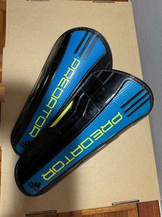 Caneleiras Adidas Predator