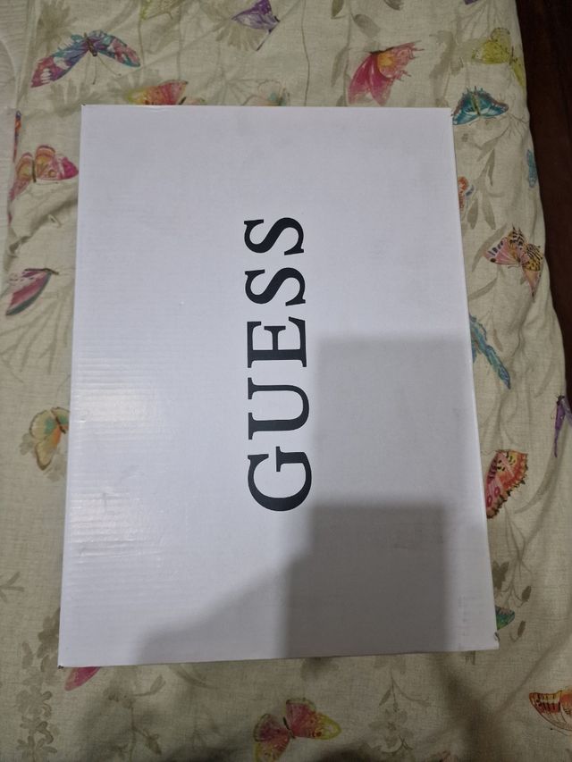 Guess chicas
