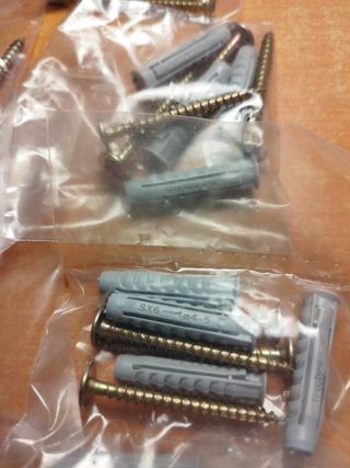 Taco de expansión Nylon SX 6x30 + Tornillos 
