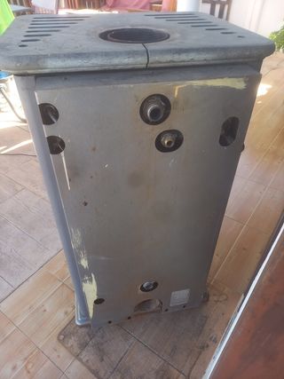 Stufa caldaia a legna