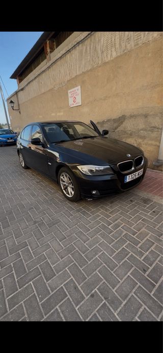 BMW 318d 2011