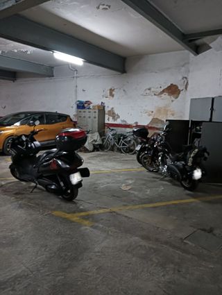 Plaza parking, calle Maragall 25, Ripollet