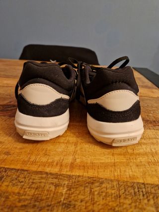 Scarpe Adidas Retrorun