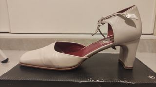 Zapatos fiesta beige