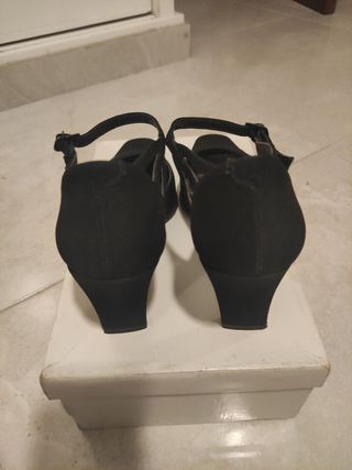 Zapatos fiesta negro