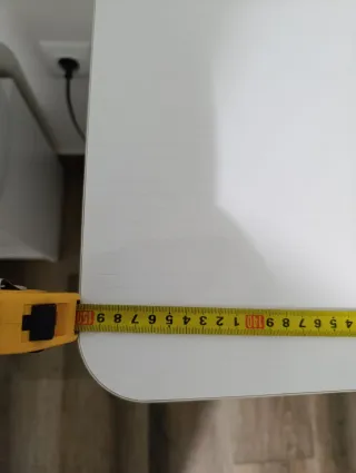 Cama nido con dos colchones y escritorio cajonera.