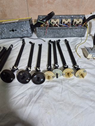 Cardan y mandos para placas y horno