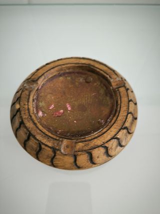 Castiçal de madeira e vela vintage