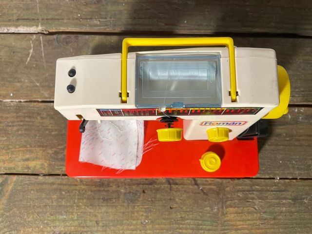 MÁQUINA COSER DE JUGUETE. ROMAN. NUEVA