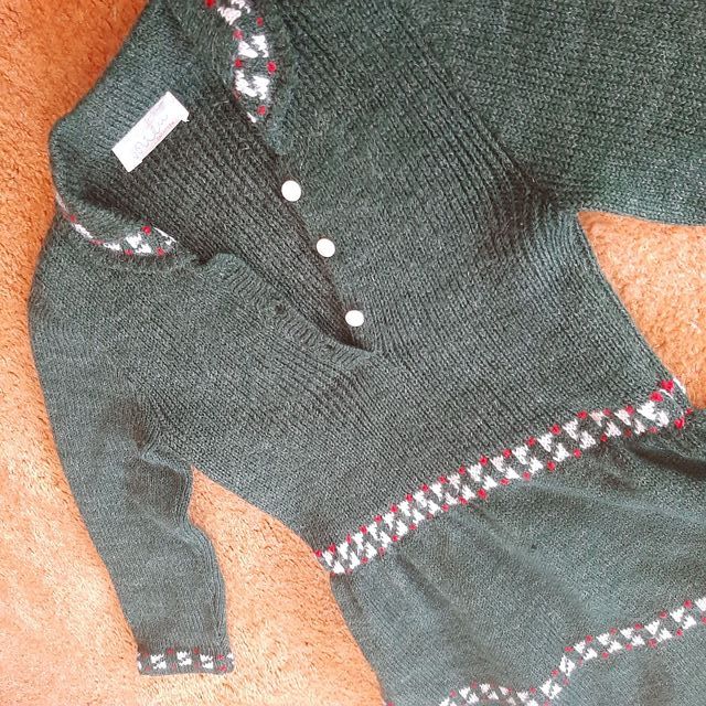 Vestido de malha Artesanía Milu para raparigas dos anos 70