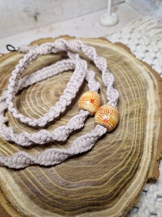 Portaocchiali macramé beige