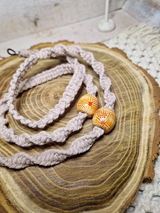 Portaocchiali macramé beige