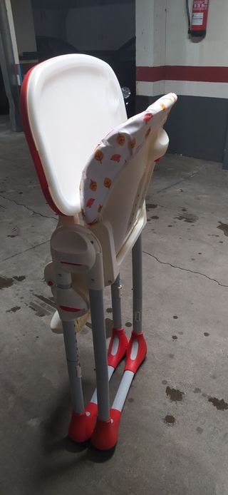 Vendo trona de niños 