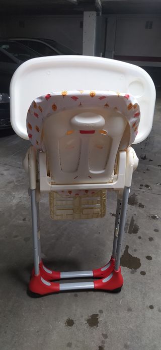 Vendo trona de niños 